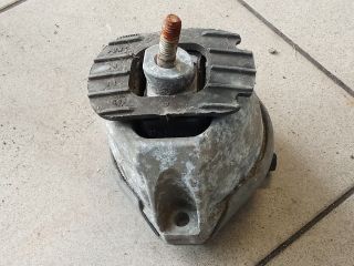 bontott BMW 5 E60 Motor Tartó Bak (Pozíciófüggetlen)