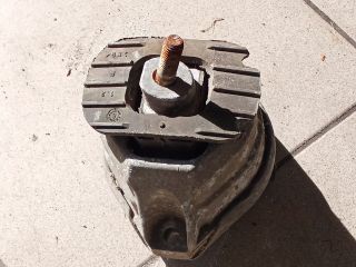 bontott BMW 5 E60 Motor Tartó Bak (Pozíciófüggetlen)