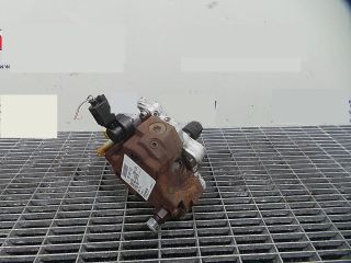 bontott BMW 5 E60 Nagynyomású Szivattyú