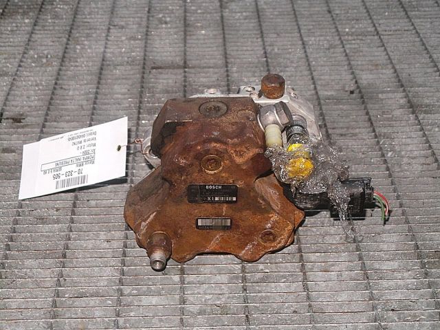 bontott BMW 5 E60 Nagynyomású Szivattyú