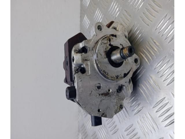 bontott BMW 5 E60 Nagynyomású Szivattyú