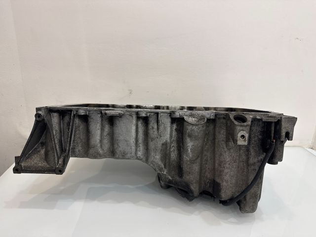 bontott BMW 5 E60 Olajteknő