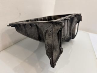 bontott BMW 5 E60 Olajteknő