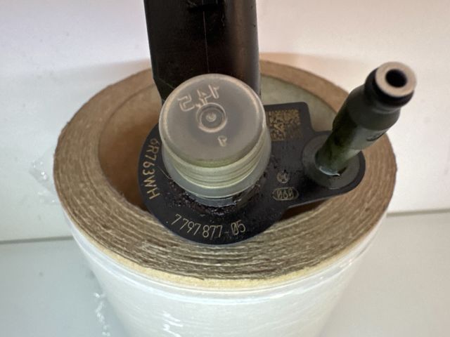 bontott BMW 5 E60 Porlasztó (1 db)