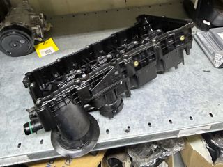 bontott BMW 5 E60 Szelepfedél