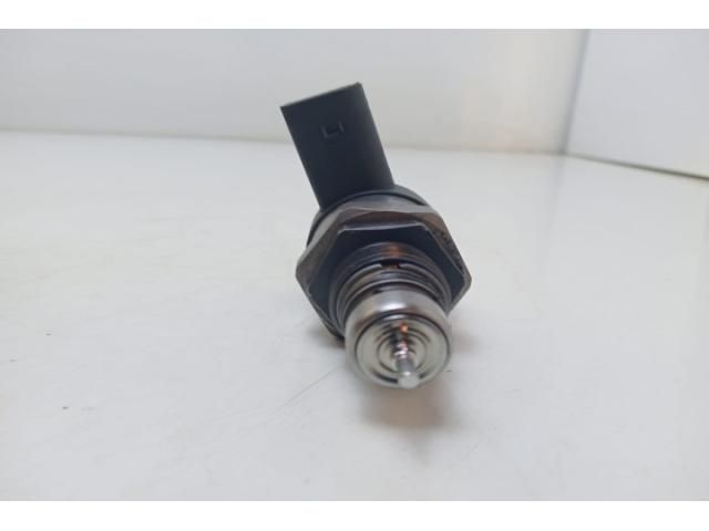 bontott BMW 5 E60 Tankszellőztető Szelep