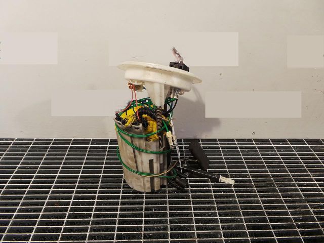 bontott BMW 5 E60 Üzemanyag Szivattyú