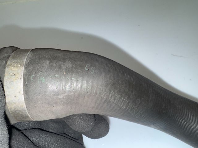 bontott BMW 5 E60 Vízcső