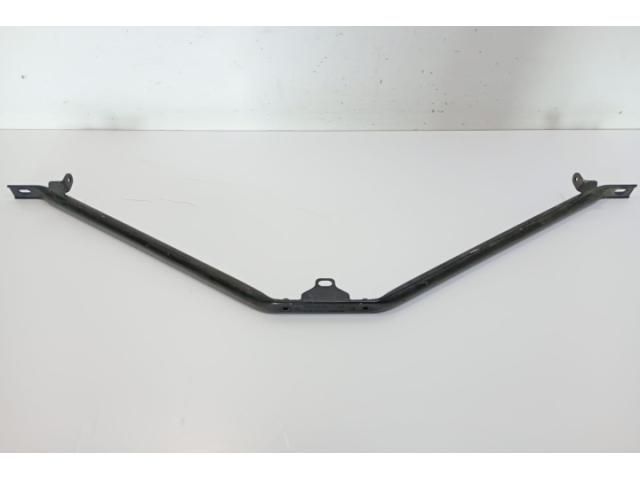 bontott BMW 5 E60 Alsó Összekötő