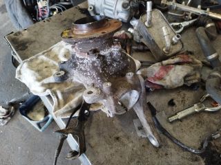 bontott BMW 5 E60 Bal első Csonkállvány Kerékaggyal