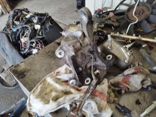 bontott BMW 5 E60 Bal első Csonkállvány Kerékaggyal