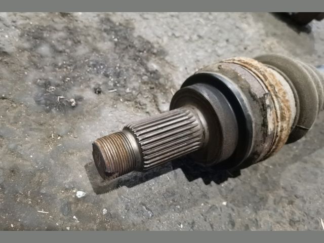 bontott BMW 5 E60 Hátsó Féltengely (Pozíciófüggetlen)