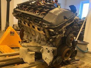 bontott BMW 5 E60 Komplett Motor (Segédberendezésekkel)