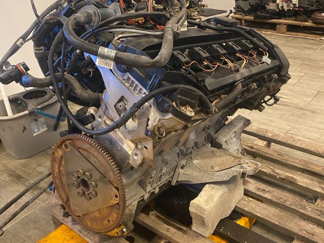 bontott BMW 5 E60 Komplett Motor (Segédberendezésekkel)