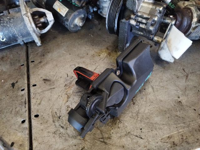 bontott BMW 5 E60 Szívósor Állító Vákuumszelep