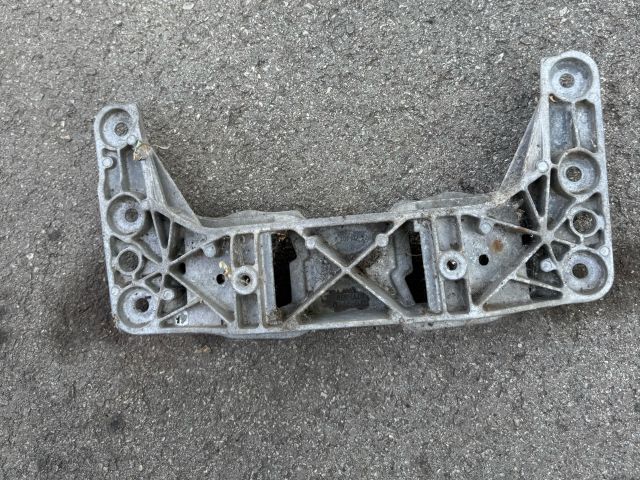 bontott BMW 5 E60 Váltó Tartó Bak (Pozíciófüggetlen)