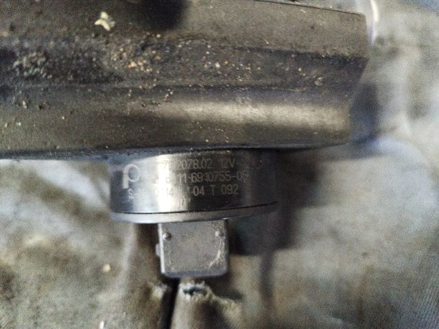 bontott BMW 5 E60 Vízpumpa