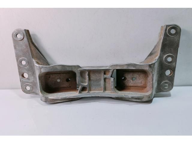 bontott BMW 5 E60 Motor Tartó Bak (Pozíciófüggetlen)