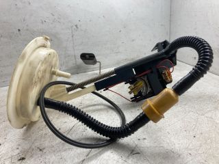 bontott BMW 5 E60 Üzemanyagszint Jeladó