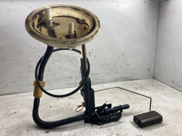 bontott BMW 5 E60 Üzemanyagszint Jeladó