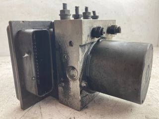 bontott BMW 5 E60 ABS Kocka