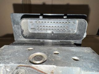 bontott BMW 5 E60 ABS Kocka