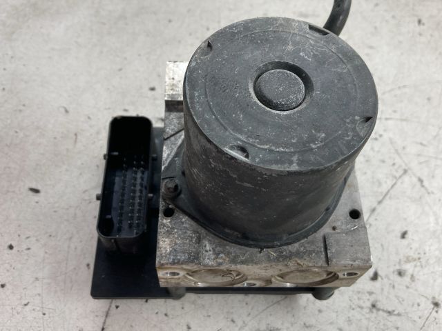 bontott BMW 5 E60 ABS Kocka