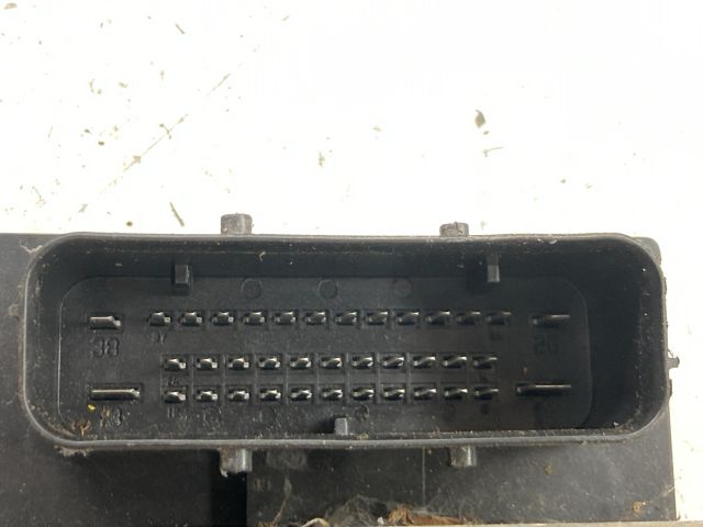 bontott BMW 5 E60 ABS Kocka