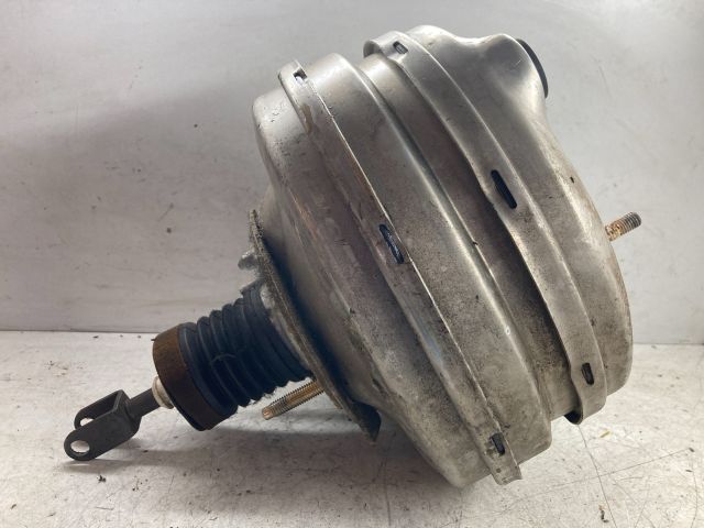 bontott BMW 5 E60 Fékrásegítő