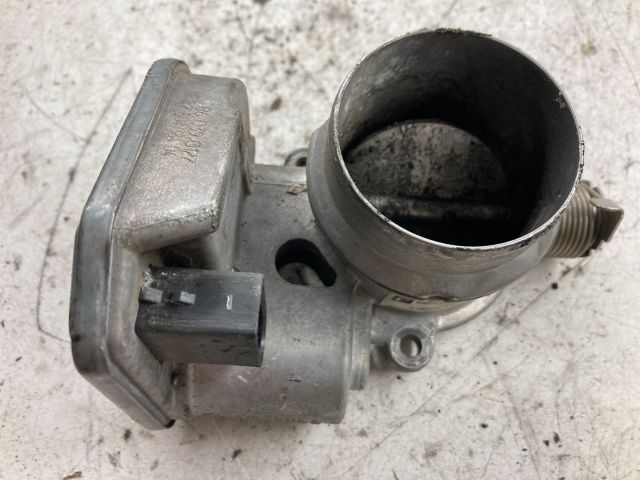 bontott BMW 5 E60 Fojtószelep (Mechanikus)