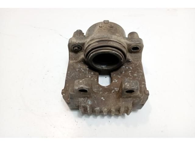 bontott BMW 5 E60 Jobb első Féknyereg Munkahengerrel