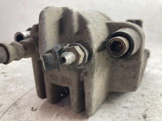 bontott BMW 5 E60 Jobb hátsó Féknyereg Munkahengerrel