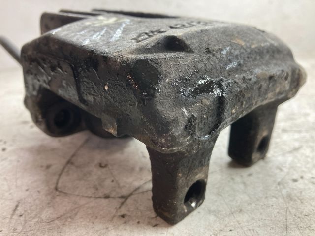 bontott BMW 5 E60 Jobb hátsó Féknyereg Munkahengerrel