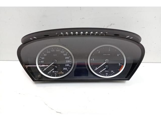 bontott BMW 5 E60 Kilométeróra