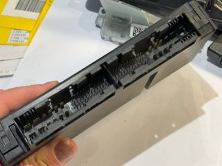 bontott BMW 5 E60 Komfort Elektronika