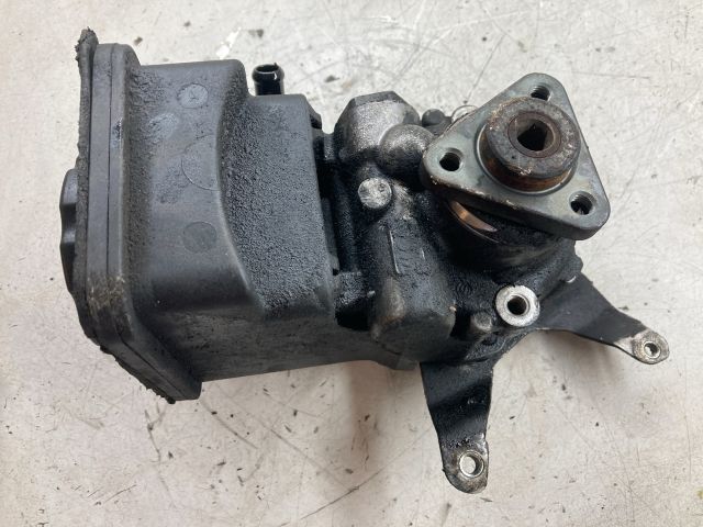 bontott BMW 5 E60 Kormányszervó Motor (Hidraulikus)