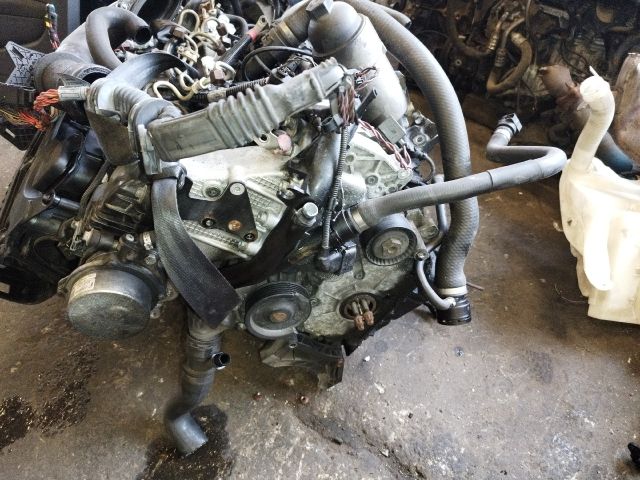 bontott BMW 5 E60 Motor (Fűzött blokk hengerfejjel)
