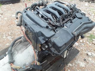 bontott BMW 5 E60 Motor (Fűzött blokk hengerfejjel)