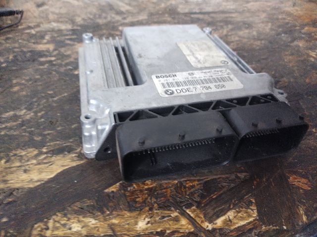 bontott BMW 5 E60 Motorvezérlő