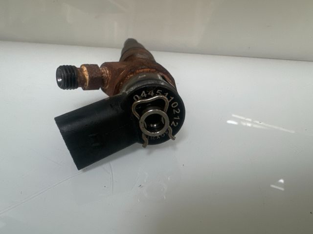 bontott BMW 5 E60 Porlasztó (1 db)