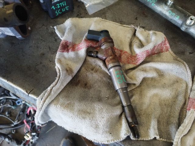 bontott BMW 5 E60 Porlasztó (1 db)