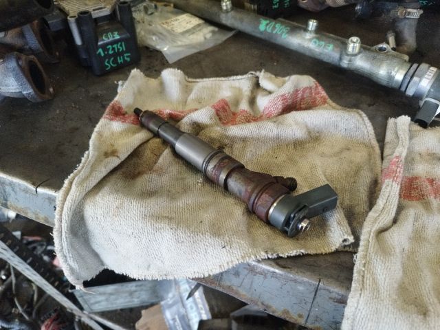 bontott BMW 5 E60 Porlasztó (1 db)