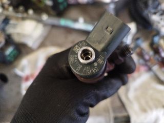 bontott BMW 5 E60 Porlasztó (1 db)