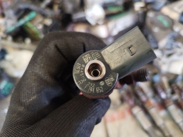 bontott BMW 5 E60 Porlasztó (1 db)