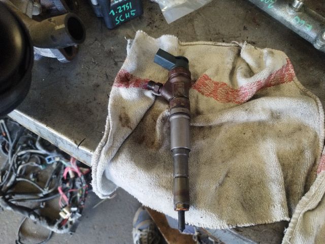 bontott BMW 5 E60 Porlasztó (1 db)