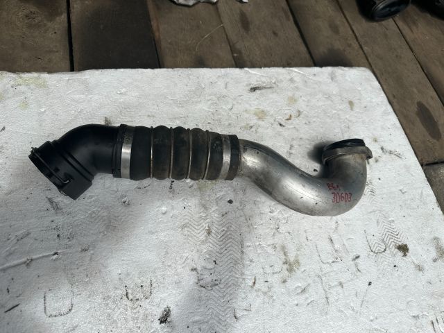 bontott BMW 5 E60 Szívó Cső