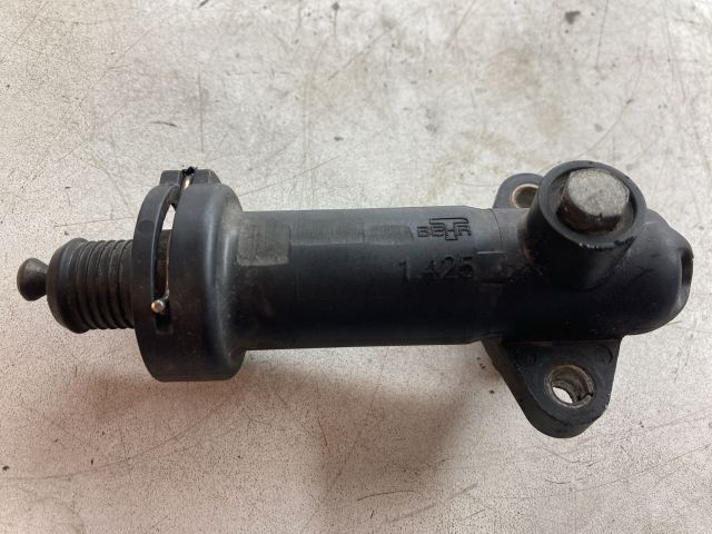 bontott BMW 5 E60 Termosztát