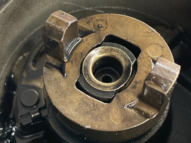 bontott BMW 5 E60 Vákumpumpa