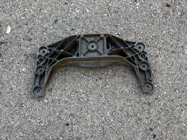 bontott BMW 5 E60 Váltó Tartó Bak (Pozíciófüggetlen)