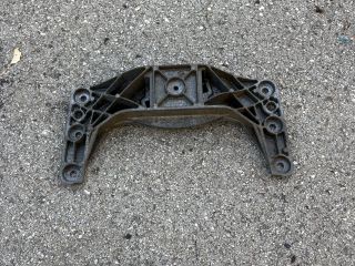 bontott BMW 5 E60 Váltó Tartó Bak (Pozíciófüggetlen)